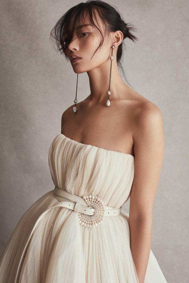 精致耳环：婚纱设计师Danielle Frankel珠宝系列 